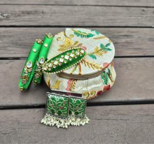 Combo Gift Boxes/ Return gifts Deepawali gifts/ Pooja gifts/ return gifts/ return favours / Diwali gifts (Indian Traditional Silk Thread Bangles Meenakri Studs Silk thread Saree pin)- Random Color will be sent