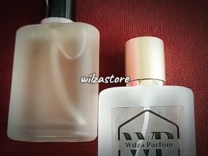 Parfum JoMalon English Pear 30 ml Tahan Lama (Wanita)