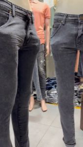 Celana Jeans Panjang Pria Terbaru 2025 & Skinny Stretch Warna Tidak Luntur