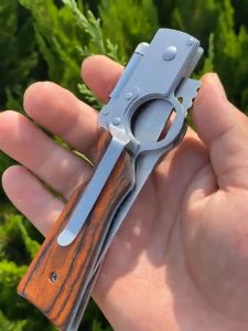 มีดพับ AK47 มีดพกพา มีดพกสวยๆคมๆ มีดเดินป่าแท้ มีดพกพา มีดพับเหล็กแท้ ฟรีซอง พร้อมไฟฉาย Folding Knife High Hardness Sharp Portable ด้วยความยืดหยุ่นและการใช้งานปลอดภัย