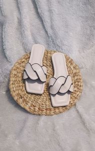 sandal flatshoes model kekinian full busa kode drm105