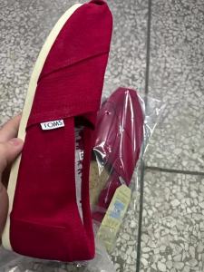 ali9 รองเท้าผ้าใบทอมโทมัสสำหรับผู้ชายและผู้หญิงข้ามพรมแดนรองเท้าส้นแบนสีทึบสไตล์ยุโรปและอเมริการองเท้าลำลองสำหรับคู่รัก