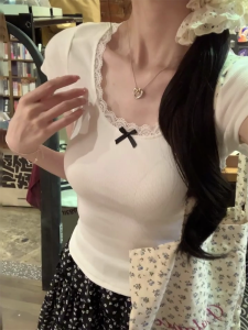 Sweet Spicy Girl Butterfly Knot Lace Trim U-Neck Short Sleeve T-Shirt Women Summer Pure Desire Shoulder Fit Beautiful Short Top