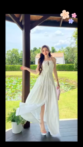 TW21915 แม็กซีเดรส สายคล้องคอ เว้าอก เปิดหลังสม็อก กระโปรงแหวกด้านหน้า แต่งชั้นๆ