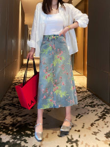 กระโปรงยีนส์เอวสูงพิมพ์ลายย้อนยุคสำหรับผู้หญิง ฤดูใบไม้ผลิและฤดูร้อน 2025 กระโปรงทรงเอเข้ารูป กระโปรงสั้น กระโปรงทรงเอ