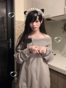 Retro American Embroidered Cat One Shoulder Knitted Sweater Spring Autumn Harajuku Style High Fashion Versatile Shoulder Baring Top