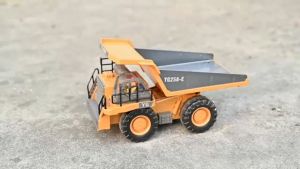 Dcawin Remote control excavator alloy Radio-controlled car excavator boy engineering vehicle park toy