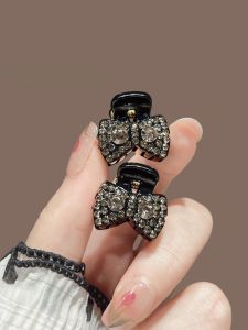 กิ๊บติดผมรูปผีเสื้อประดับคริสตัลสำหรับผู้หญิง ทรงเจ้าหญิง ขนาดเล็ก 2025 รุ่นใหม่ กิ๊บติดผมสไตล์เกาหลี ไม่ติดกระดูกสันหลัง