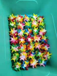 พร้อมส่ง เหรียญโปรยทานถุงรวยทรัพย์หลากสี สีสันสดใส 50ตัว(ตัวเปล่า) 189บาท