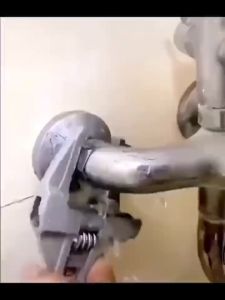 Double Side Adjustable Pipe Wrench Aluminum Alloy Universal Spanner for Faucets Large OpeningWrenche