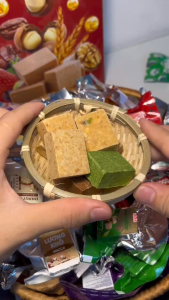 Hộp Lương Khô Mix 15 Vị Hạt Dinh Dưỡng & Trái Cây Sấy – Ăn Vặt Healthy Năng Lượng Cho Ngày Dài