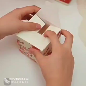 กล่องของขวัญ  BOX กล่องใส่ขนม ของชำร่วย  กล่องกระดาษทรงสี่เหลี่ยม..ส่งทันที