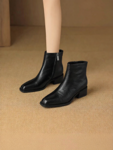 Reemoor | Retro English Style Sharp Toe Thick Heel Elevated Warm Lined Fashion Boots