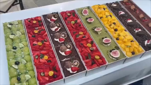 Original 【24 hours delivery】Non-Slip Stainless Steel Long Cake Mold Baking Tray Anti-Scratch Rectangular Tiramisu Cake Base DIY Kitchen Cooking Tool