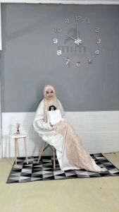 Mukena Syahrini Behel Mewah dan Elegant Bahan Kain Satin Velvet Platinum | Set Mukena Atasan Bawahan Tas dan Sejadah