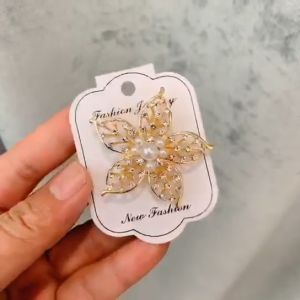 *READY STOCK* Multi Used High Quality Crystal Pearl Muslim Hijap Brooch Pin Tudung Bawal Scarf Girls Fashion New Fashion