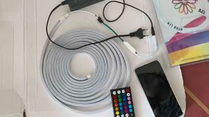 นีออน RGB ไฟ LED ไฟแถบไฟ 5V-24 V ควบคุมบลูทูธกันน้ำได้ทำงาน 5 เมตร 10 เมตร ยืดหยุ่นแถบไฟตกแต่งในร่มและกลางแจ้ง