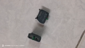 Schneider ZENL1111 ZENL1121 คอนแทคบล็อคส่วนตัวของปุ่มกด มีแบบ 1NO หรือ 1NC Contact Block ชไนเดอร์