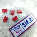 sekring fuse pengaman 10A ampere. 