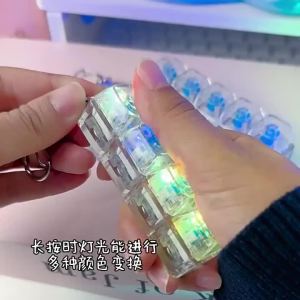 2Pcs Keyboard Clicker with LED Light Keychain 4-Key Transparent Keyboard Toy Anxiety Relieving Clicker Office Decor Gifts