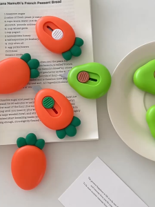 Cute Carrot Avocado Shape Mini Paper Cutter Portable Pen Safety Knife for Office Student Use Parcel Letter Opener