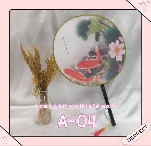 KIPAS KAIN SABLON IMPORT PREMIUM / KIPAS NIKAH PAI TU / KIPAS TARI / KIPAS SUTRA ELEGANT / KIPAS TANGAN KLASIK GAYA CHINA / KIPAS TANGAN BULAT / DANCE ROUND FAN / KSB9610