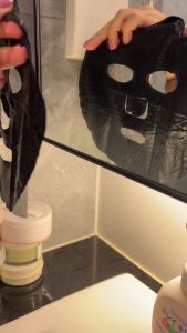 [ขายดี] SOS Hyaluron 4D Firming Mask เอะสึ โอ เอะสึ มาสก์ไฮยาลูรอน 4 ชนิด สำหรับผิวบอบบางแพ้ง่าย