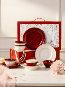 Yomerto | Elegant Dining Set Gift for Bride and Friends
