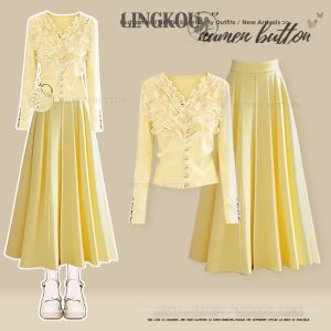 NUMEN BUTTON | Elegant Stylish Spring Womens Set Shirt and Skirt