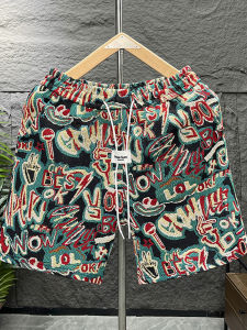 กางเกงขาสั้นชายทรงหลวมลาย Graffiti 3 มิติ ทรงหลวม ทรงตรง ทรงเข้ารูป ทรงตรง กางเกงขายาวห้าส่วน กางเกงชายหาดสำหรับฤดูร้อน