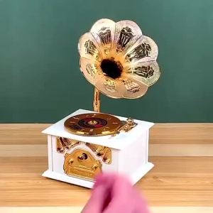 European R Record Player Music Home Living Room Bar Cafe Music Decorative Ornament Wholesale