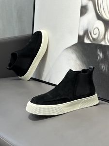 รองเท้าบู๊ทส์มินิมัลสำหรับผู้ชาย หนัง PU นิ่ม ทรงหัวมน ระบายอากาศได้ดี ส้นกลาง ยางกันลื่น รองเท้าลำลองสำหรับผู้ชาย