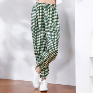 กางเกงขาสั้นทรงหลวมสไตล์โบฮีเมียนสำหรับผู้หญิงในช่วงฤดูร้อน กางเกงขายาวทรงหลวมสำหรับใส่ไปเที่ยวในช่วงวันหยุด กางเกงขายาวทรงหลวมบางๆ ป้องกันยุง