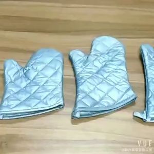 【SG】1PC Oven Mitts Kitchen Oven Gloves Non-Slip High Temperature Anti Heat Resistant Long Oven Mitts Anti-scalding Silver Cloth Gloves