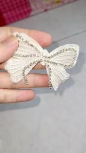 Nơ may lên áo nón túi xách trang trí