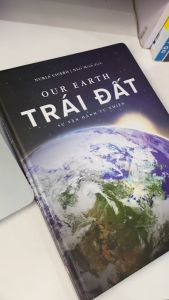 Sách Trái Đất - Sự Vận Hành Tự Nhiên - Vẻ Đẹp Sự Biến Đổi Và Lịch Sử Hình Thành - Á Châu Books