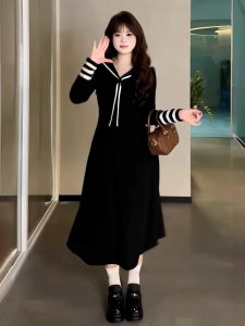 Váy Dài Màu Đen Cổ Thuyền Cỡ Lớn Cho Nữ Mùa Thu Mới Dáng Quả Lê Váy Dài Thon Gọn Cạp Cao Chất Liệu Polyester