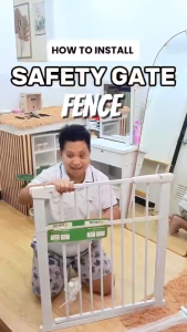 Greenpets Safety Gate Fence Dog Gate For Baby Safety Barriers for Baby Dog Fence Indoor Automatically close the door