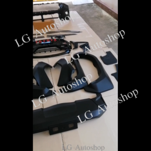 ชุดแต่ง REVO GR แปลงหน้า REVO GR  ของแต่งรีโว่ 2020 งานดิบ ดำด้านจากโรงงาน ไม่ทำสี V.1