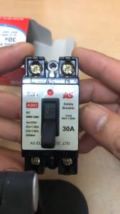 Cầu Dao An Toàn CB Cóc ASE AS01 - Aptomat Chống Quá Tải Chịu Nhiệt Cao Có Đèn Báo Nguồn
