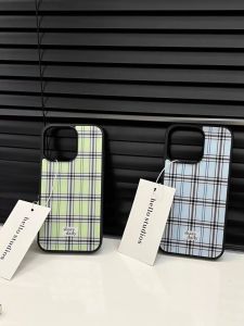 Korean Style Acrylic Phone Case for iPhone 17 Pro/16 pro Max Fresh Blue Green Plaid Anti-Fall Protection Cover Creative Artistic