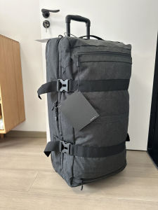 กระเป๋าเดินทางแบบอเนกประสงค์ ความจุขนาดใหญ่ ผ้า Oxford ทนน้ำสำหรับกีฬากลางแจ้งดำน้ำ กระเป๋าเดินทางแบบนุ่ม 32 นิ้ว