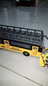 Mainan Remote Control School Bus Pintu Bisa Dibuka YH4101G Mainan Anak Laki-Laki RC City Bus Sightseeing Tour Of City RC Transportasi Bus Sekola Dan Bus Tingkat Pakai Baterai Ada Lampu Dan Musik Murah Bahan Berkualitas Bisa Buat Kado