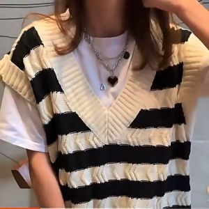 【Pharaoh🎀COD】1 PCS Meringkuk Wajah Tersenyum Bulat Manik Rantai Wanita Oktagonal Bintang Geometris Kalung