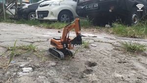 Smile - Mainan Anak RC Truck Beko Excavator 360 Degree Truck Konstruksi Remote Control