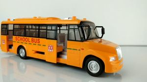 เล่นเด็กรถบัสโรงเรียน LINPURE - รถของเล่นเสริมทักษะ และพัฒนาการ แข็งแรงทนทาน