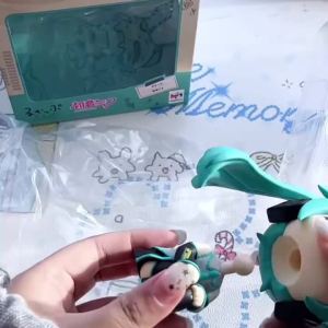 Bandai | New 10cm Hatsune Miku Anime Figurine Kawaii Look up Miku Figurine Gk Statue Model Doll Collection Room Desk Decoration Toy Gift