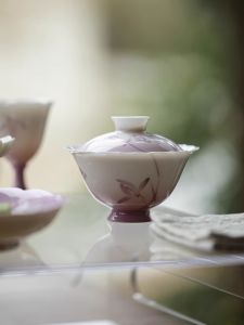Hand-Painted Ceramic Yu Mud Tea Bowl with Lid Gongfu Tea Set Gradient Purple Flower Mouth High Footed Tea Brewing Bowl for Home Use