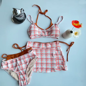 V-Neck Three-Piece Set Swimsuit Thermal Spring Use Polyester And Spandex Material Small Chest Version Retro Color Block