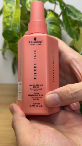 Schwarzkopf Professional Fiber Clinix Fortify Multi Repair Spray 200ml for damaged & over-processed hair with Multi Peptides instantly strengthens reduces breakage heat protection up to 230°C detangles and smooths